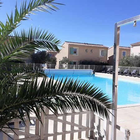 Appartement situé dans les Alpilles Mouries Exterior foto