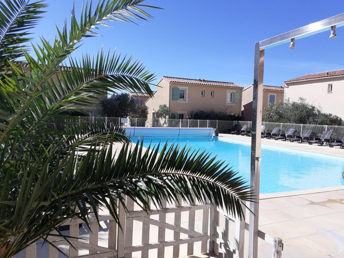 Appartement situé dans les Alpilles Mouries Exterior foto