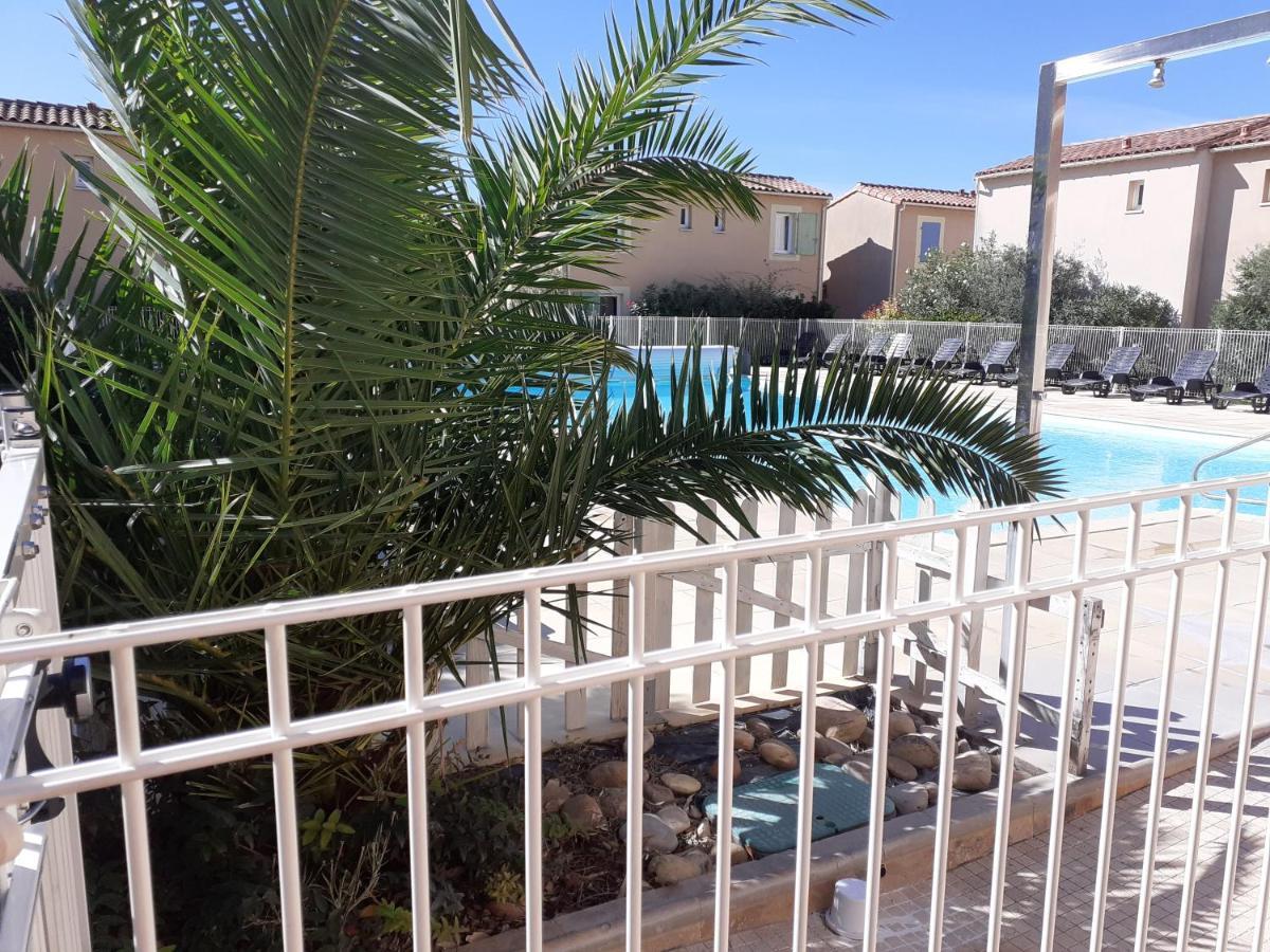 Appartement situé dans les Alpilles Mouries Exterior foto