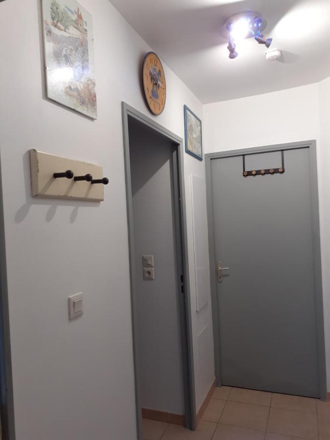 Appartement situé dans les Alpilles Mouries Exterior foto