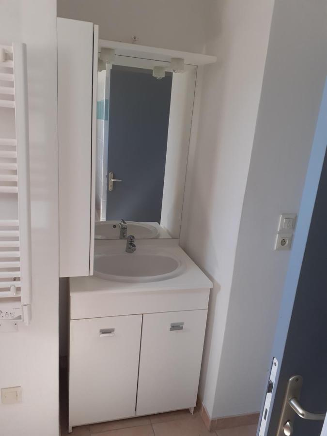 Appartement situé dans les Alpilles Mouries Exterior foto