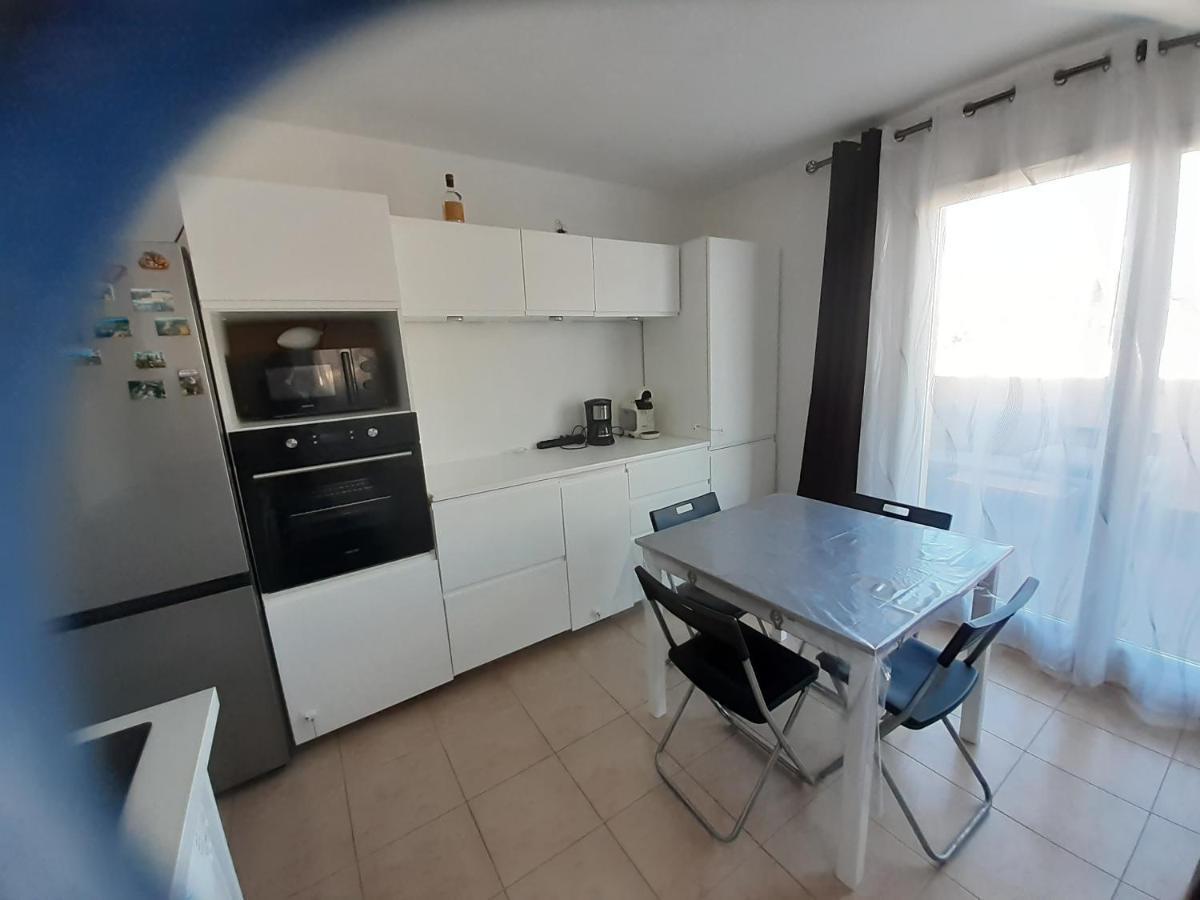 Appartement situé dans les Alpilles Mouries Exterior foto