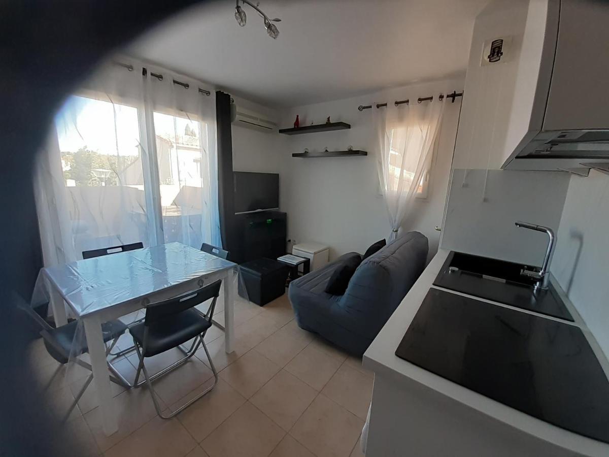 Appartement situé dans les Alpilles Mouries Exterior foto